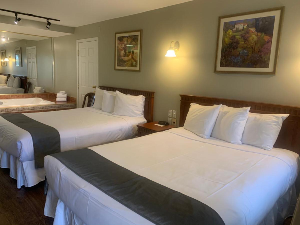 Hotel And Suites Les Laurentides Saint-Sauveur-des-Monts Exteriér fotografie