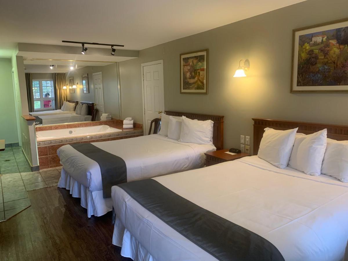 Hotel And Suites Les Laurentides Saint-Sauveur-des-Monts Exteriér fotografie