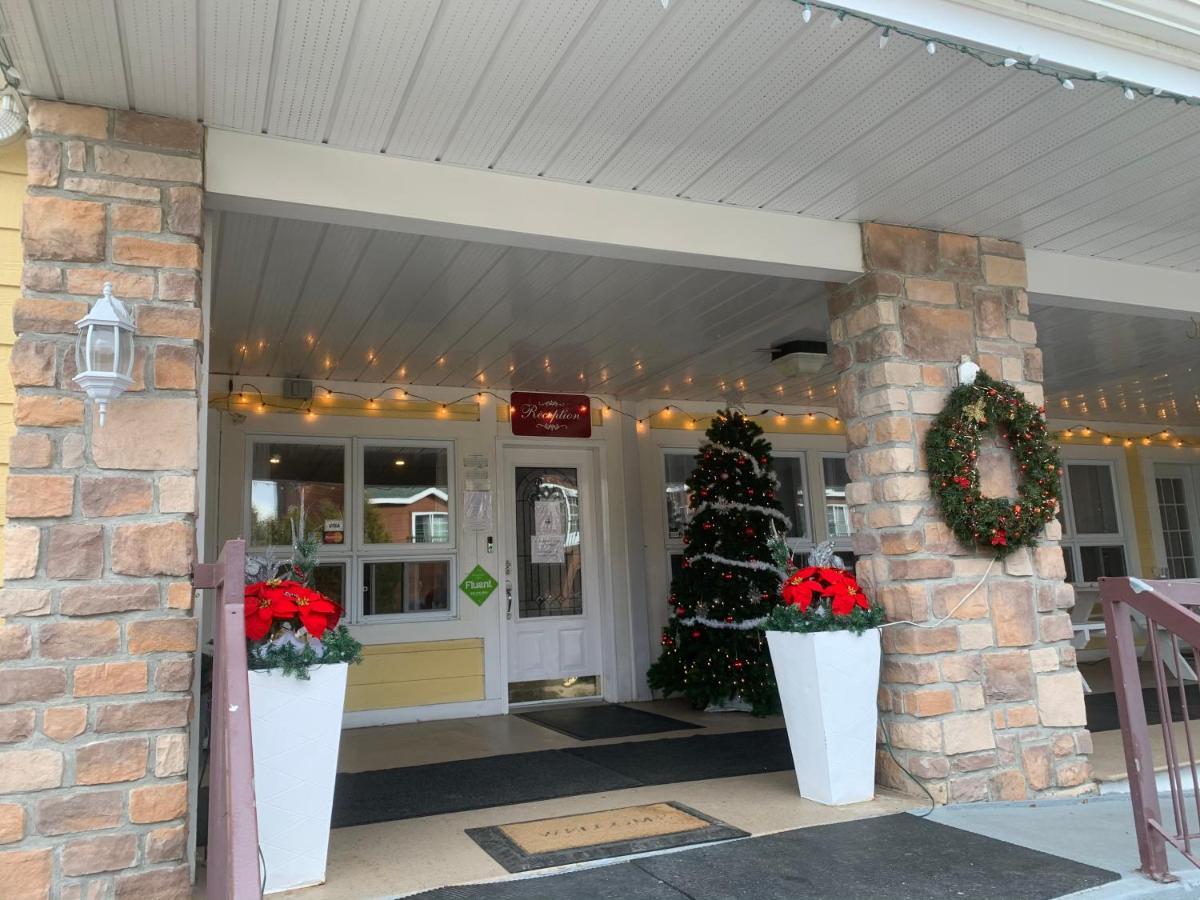 Hotel And Suites Les Laurentides Saint-Sauveur-des-Monts Exteriér fotografie
